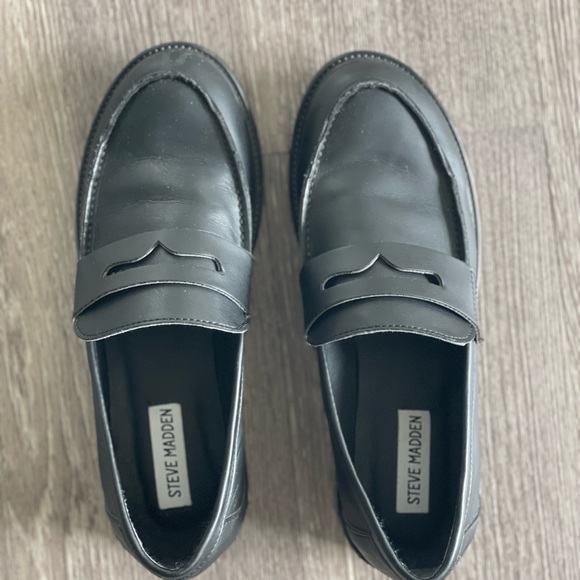Steve madden black loafers size 8.5 - Picture 2 of 4